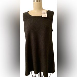 Eileen Fisher NWT Merino Links 100% Marino wool long sleeveless top/tunic. Lg.